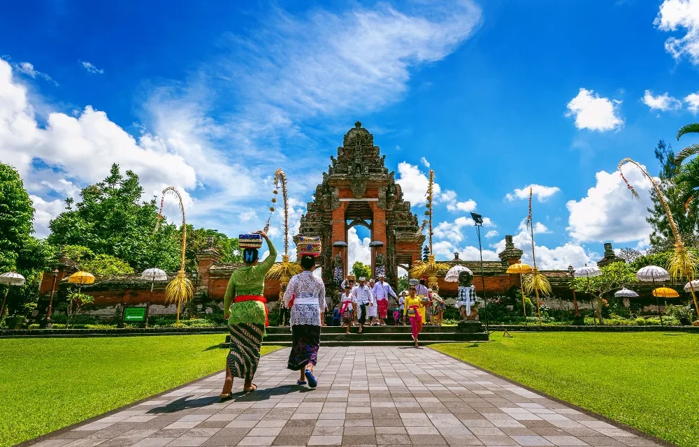 15 Pesona dan Keindahan Pulau Dewata: Tempat Wisata di Bali Terkenal