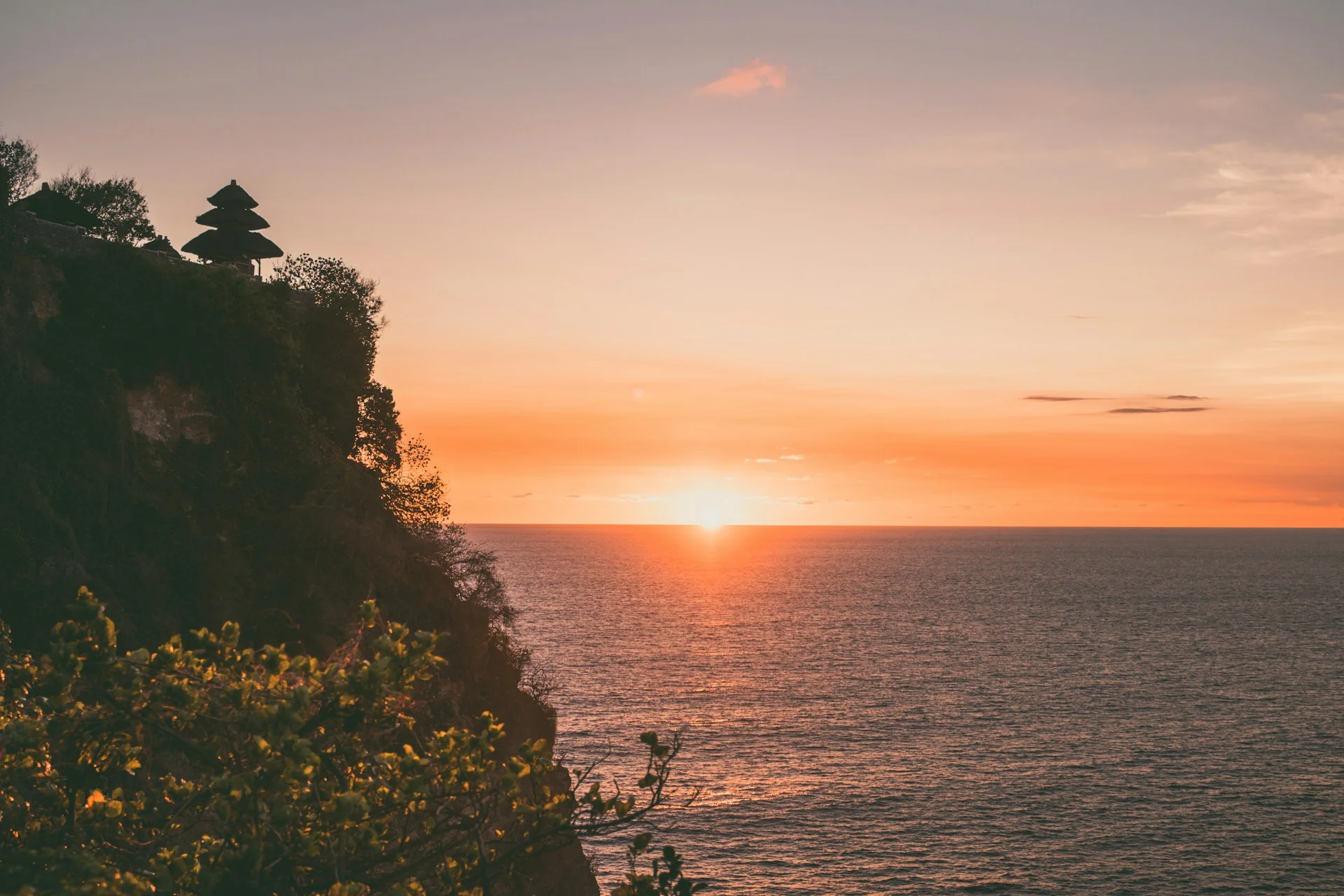 unveiling the wonders of Uluwatu Temple